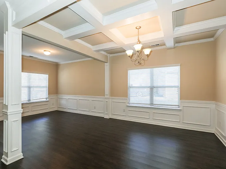 705 Yukon Way — Photo 6