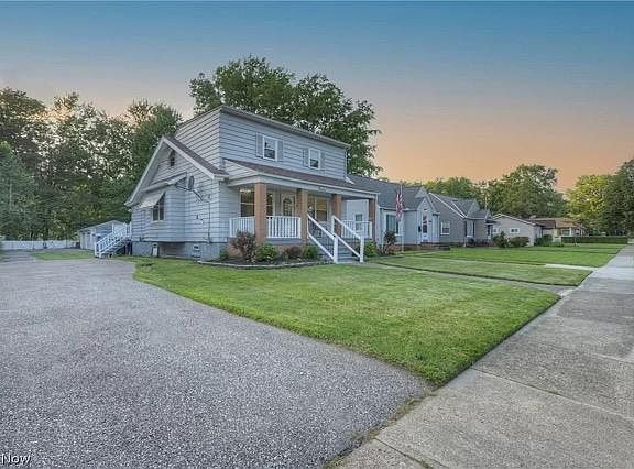 3rd image of 4160 W 227th St