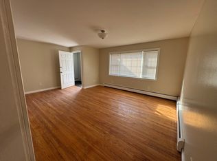 410 Grayson Dr #1, Springfield, MA 01119