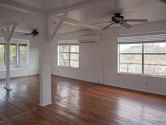2 bed, 1400 sqft, $1,500 — Photo 3