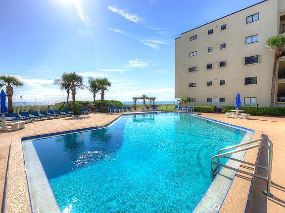 Gorgeous pool