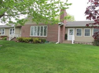 2013 Lake Ave, Gothenburg, NE 69138