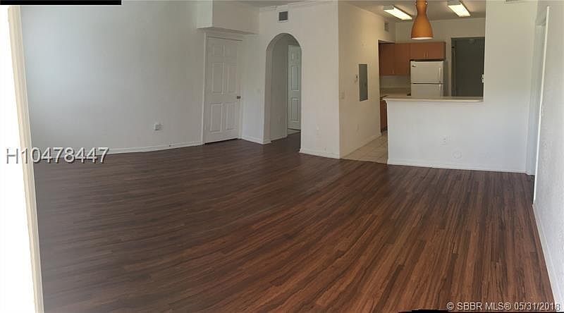 1st image of 2108 Belmont Ln