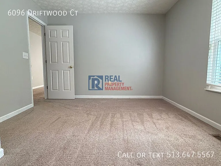 6096 Driftwood Ct — Photo 17