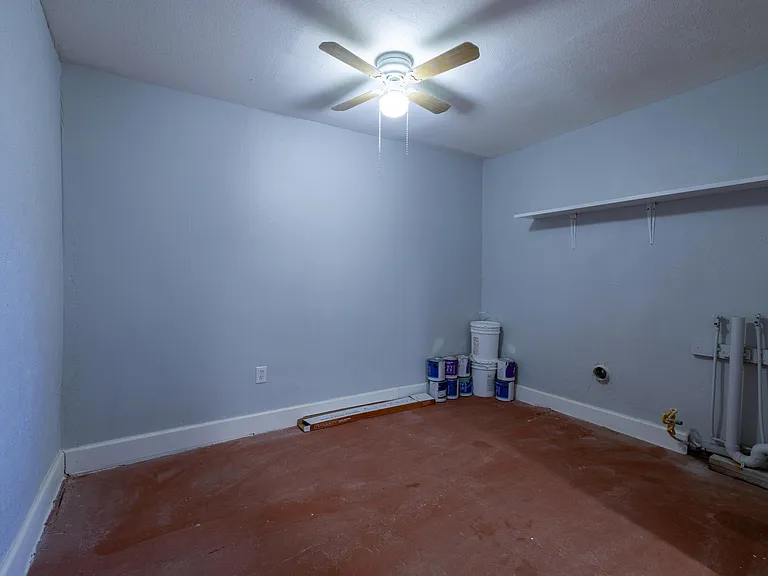 2304 Thrasher Ln #A — Photo 7