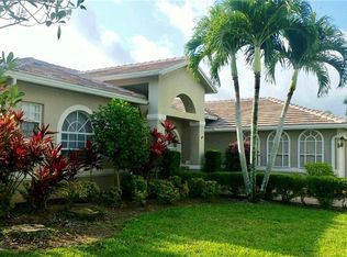 3396 Mystic River Dr, Naples, FL 34120