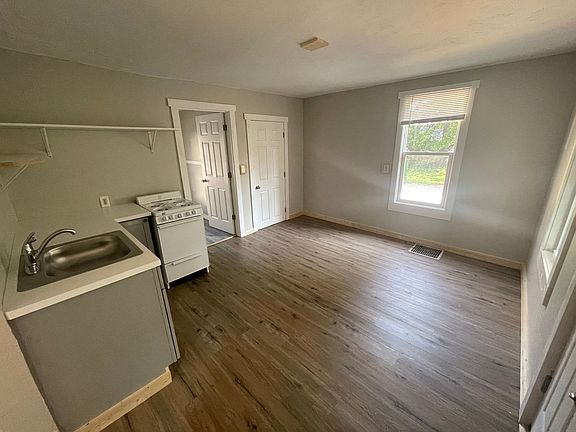4th image of 309 S Webster Ave #11466074