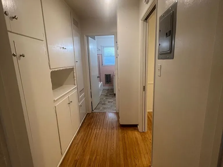 8366 Sargent Ave — Photo 40