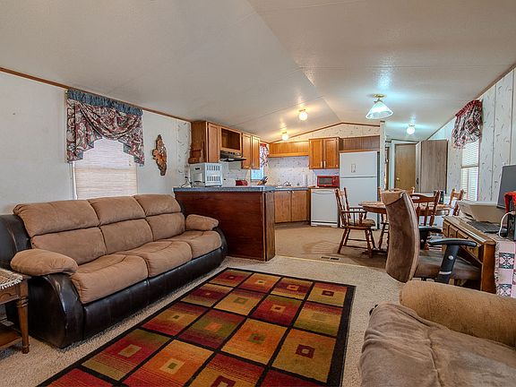 4th image of 1180 S Colorado Road