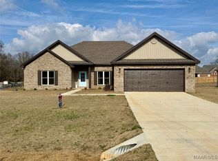 638 Chanlee Dr, Deatsville, AL 36022