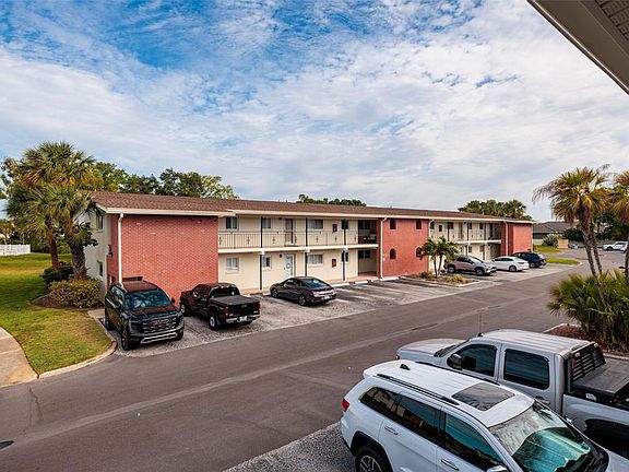 4th image of 4550 OVERLOOK DRIVE NE #154