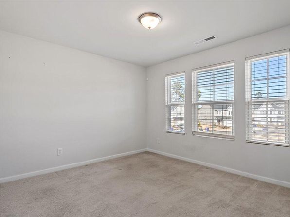 110 Cambria Ln, Morrisville, NC 27560