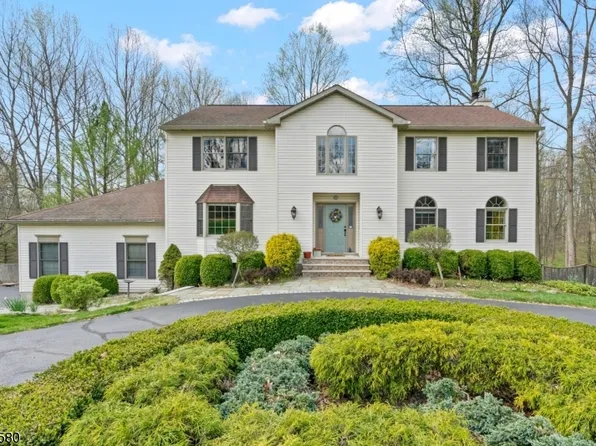 18 Woodfield Rd, Green Twp., NJ 07821