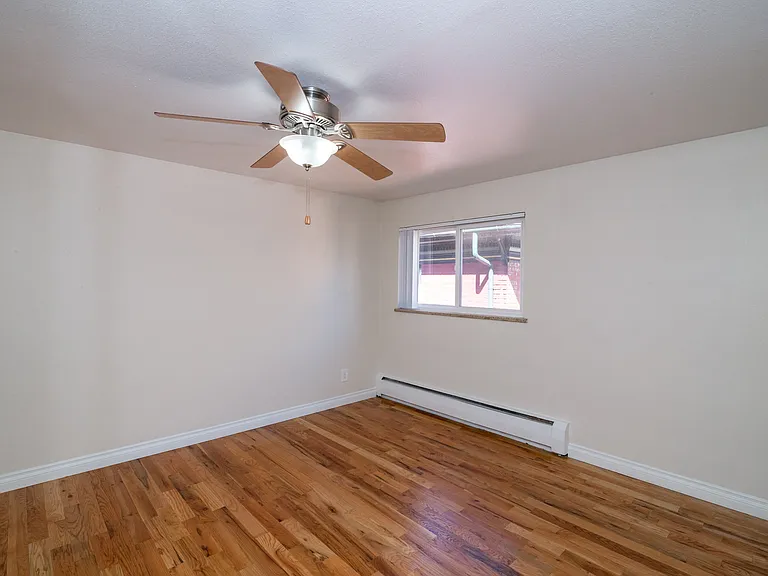 Emerson Flats — Photo 32