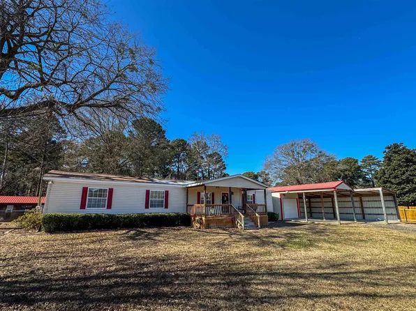 605 Noble St, Waskom, TX 75692