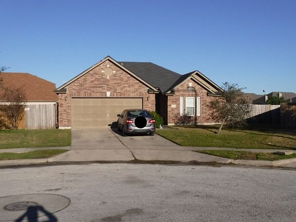 3rd image of 318 San Mateo Dr