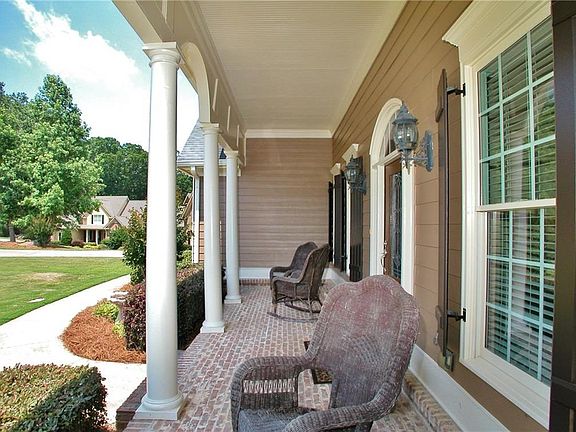 3rd image of 4322 Laurel Oaks Dr