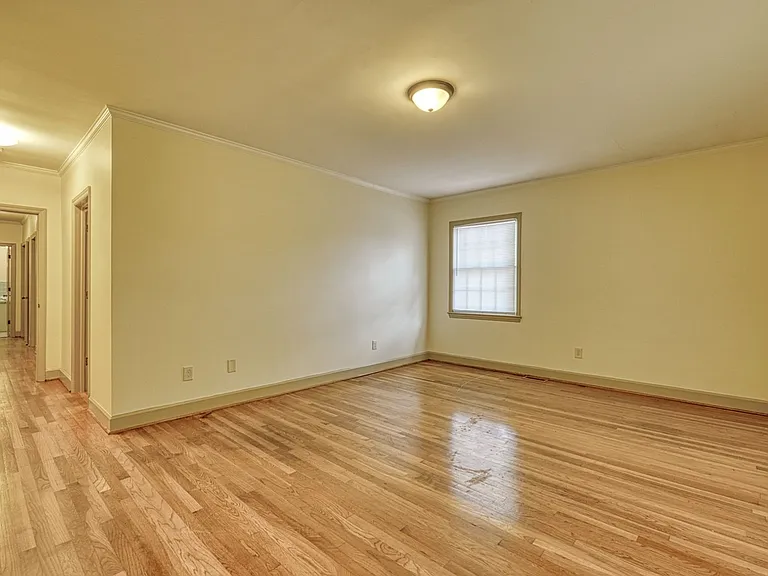 831 John B White Sr Blvd — Photo 47