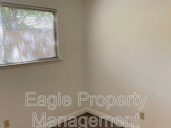 4th image of 2743 2nd Ave APT 3