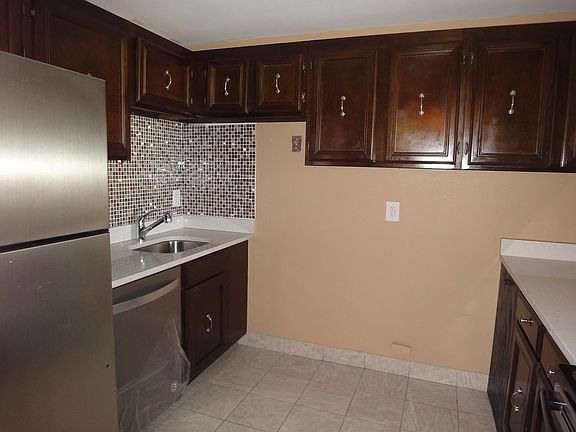 3rd image of 28 Allegheny Ave APT 2007