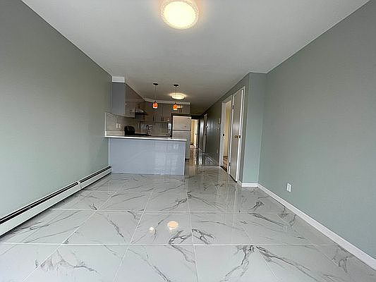 4th image of 125 Bay 46 St #2