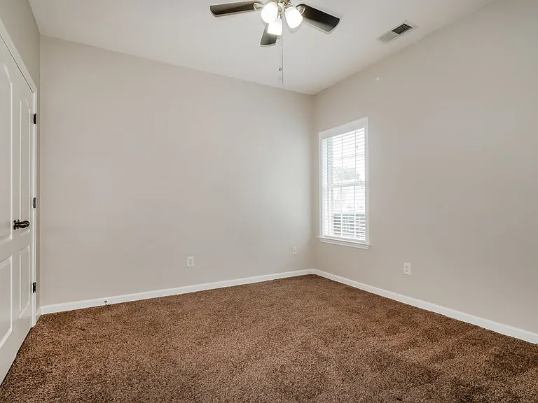 9555 Morning Shadow Dr — Photo 14