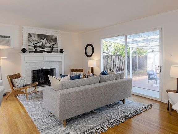 5th image of 1121 Blair Ave