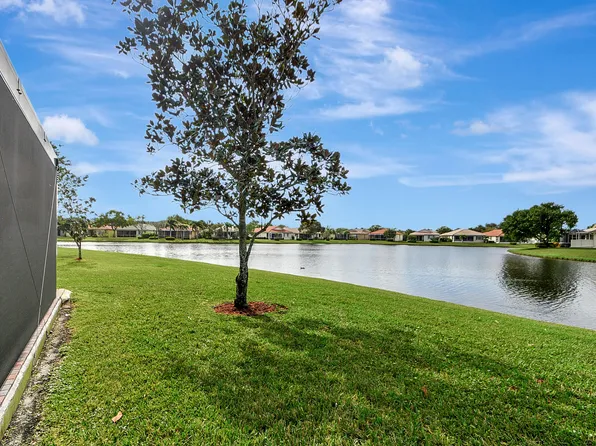 2165 Stonington Terrace, West Palm Beach, FL 33411