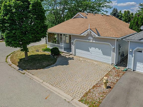 2nd image of 14 Aspen Ln