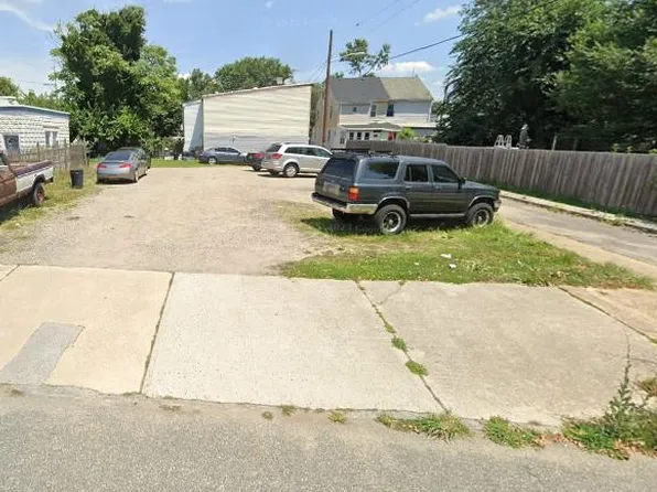 207 Hudson St, Gloucester City, NJ 08030