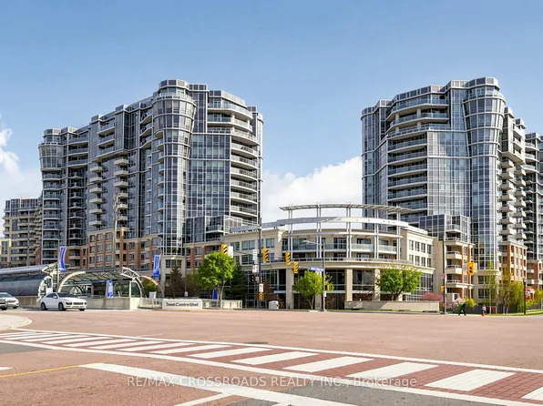 23 Cox Blvd #656, Markham, ON L3R 7Z9