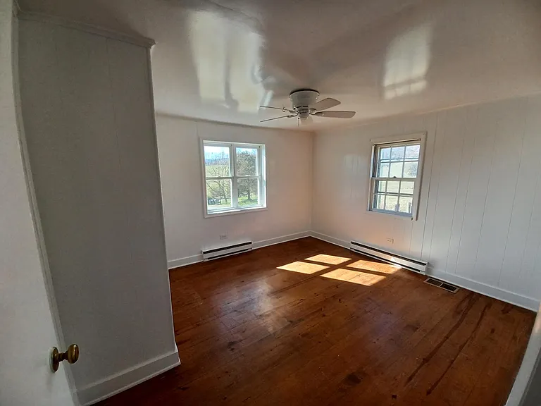 south facing bedroom