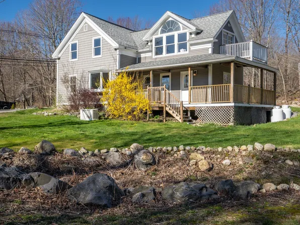 30 Yarmouth Road, Gray, ME 04039