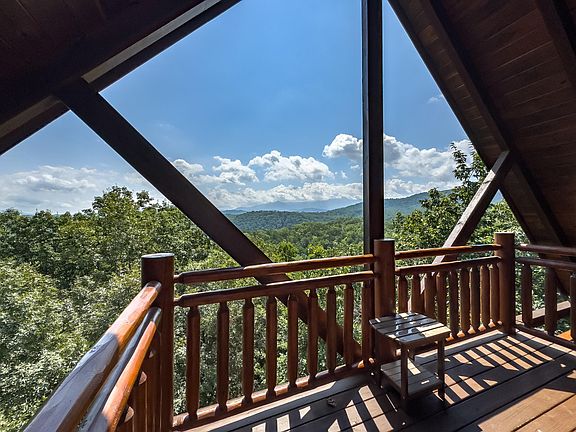 4th image of 4528 Rocky Bluff Way