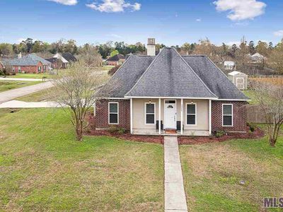 7988 Acadiana Ave, Denham Springs, LA, 70706