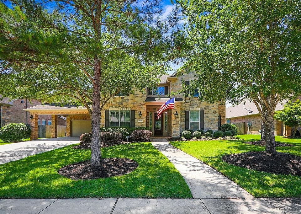 1st image of 15806 White Canyon Ln