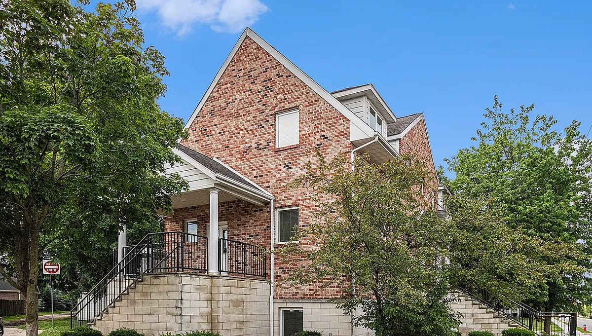 Building Photo - 806 S Bend Ave #A