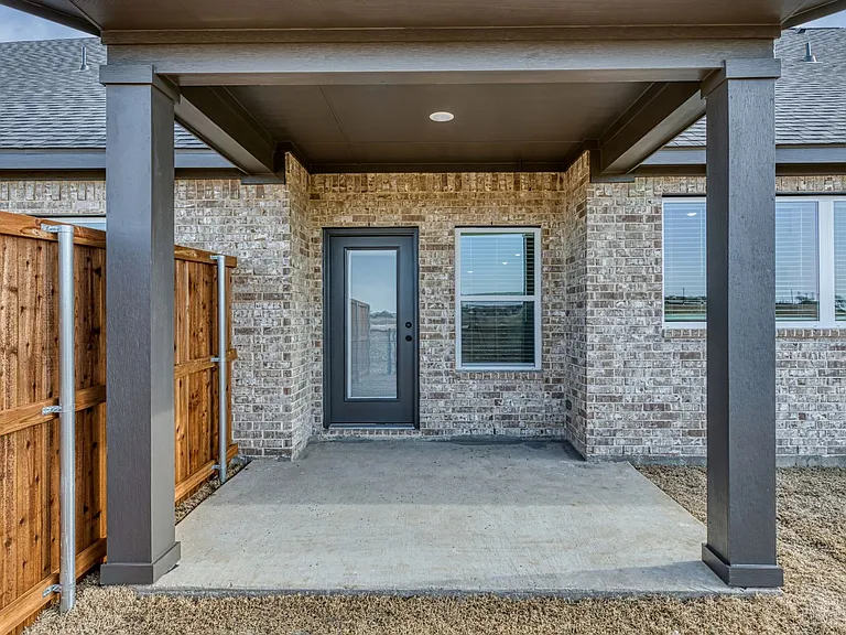 4407 Clovis Ct — Photo 32