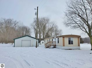 3220 N Douglas Rd, Riverdale, MI 48877