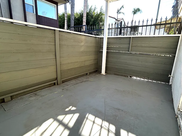 1332 N Citrus Ave #1 — Photo 16