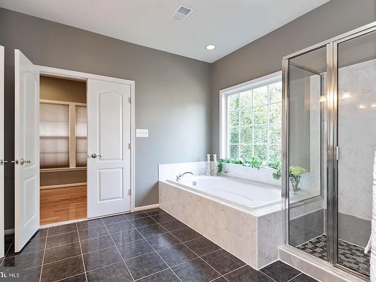 13312 Scotch Run Ct — Photo 16
