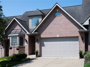 1715 Waterleaf Dr, Sewickley, PA 15143