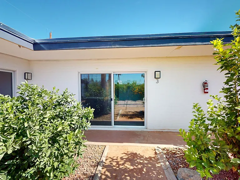 1712-1724 E Ocotillo Rd — Photo 91