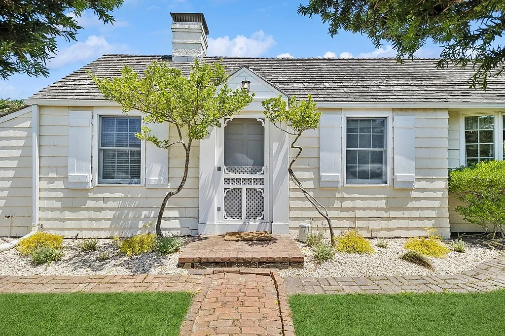 Amagansett Beach Cottage — Photo 1