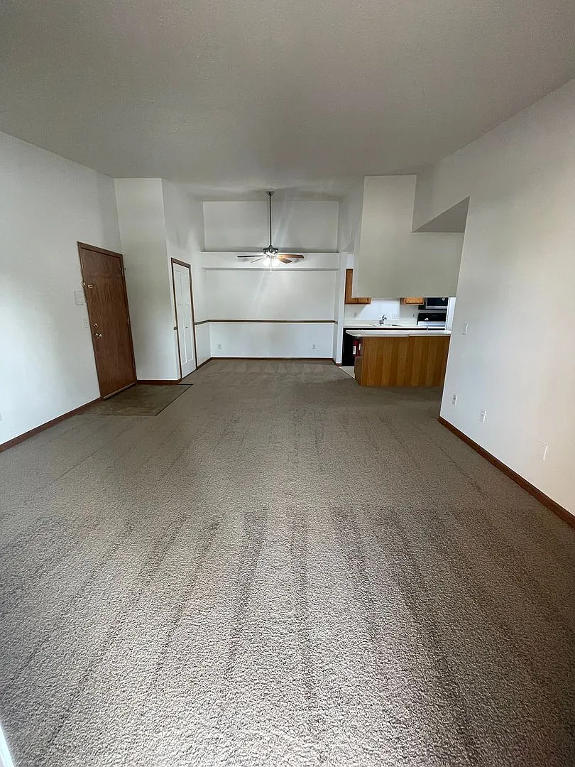 Two Bedroom Condo in Stadium Meadows! — Photo 4