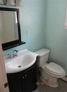 5th image of 762 Salem St