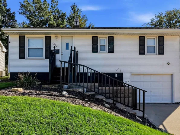 2664 Beverly Ave, Dubuque, IA 52001