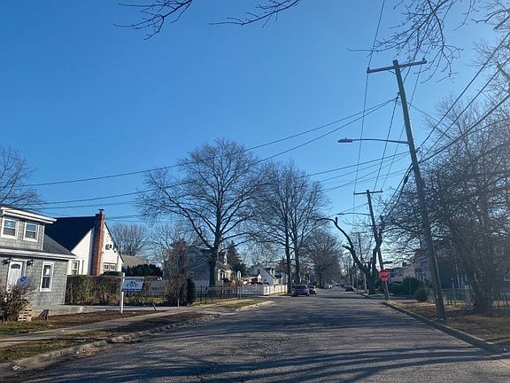 5th image of 317 Fenimore Ave