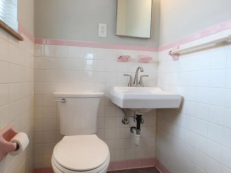 7101 Rollins Rd — Photo 12