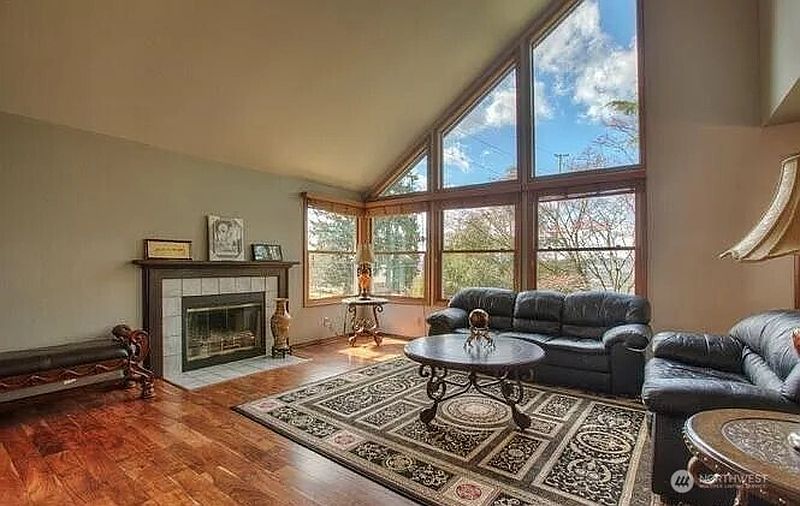4th image of 9502 S 200th Street